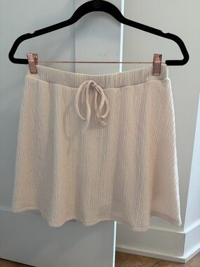 Women's Cream Textured Drawstring Skirt
